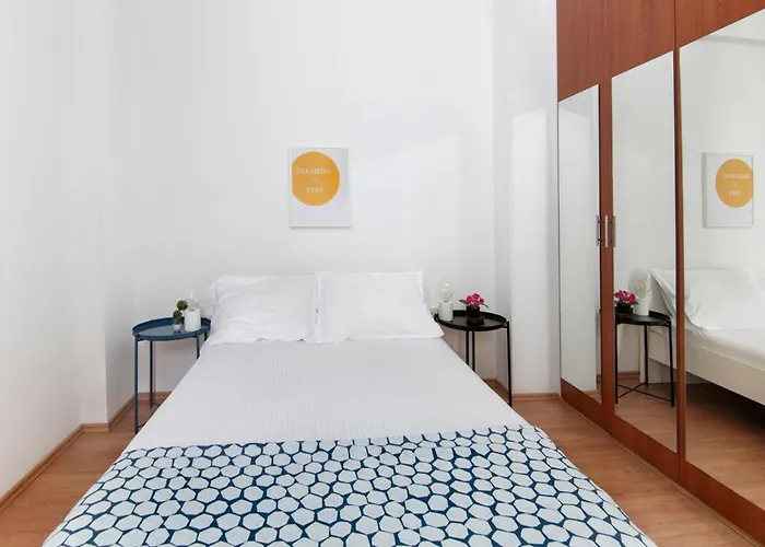 Welcome! Perfect Location-city Center * Lárnaka